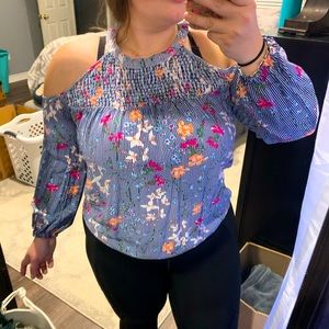 Maurices blue floral pinstriped cold shoulder top